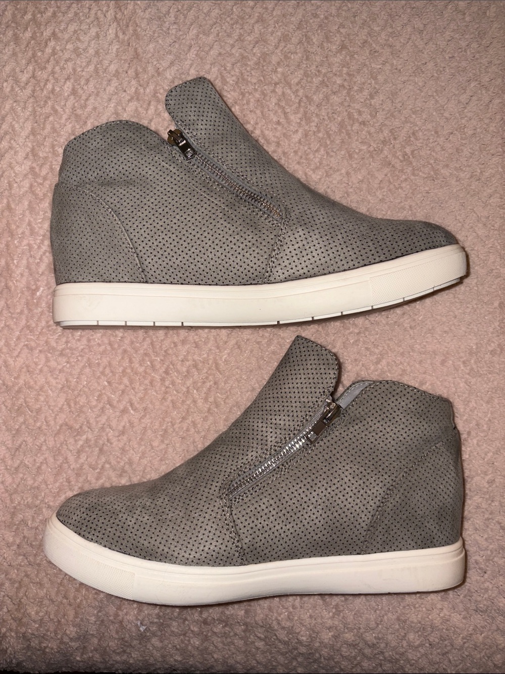 Cushionaire Grey Wedge Sneaker